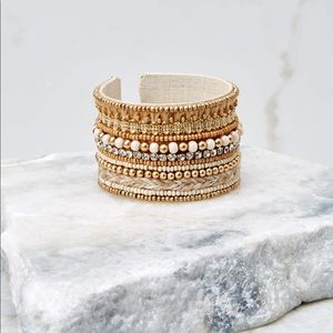 Beige Multibeaded bracelet